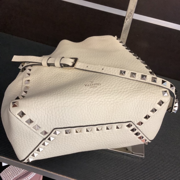 Valentino Rockstud Bucket Bag - Picture 3 of 6